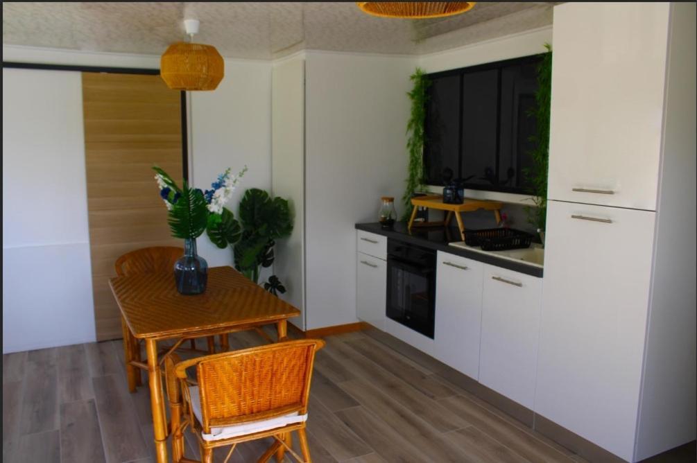 Apartmán Les Tropiques De La Baie Ponthoile Exteriér fotografie